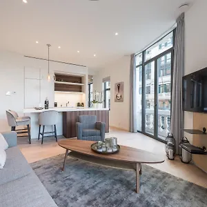 https://modern-central-1br-suite-100-sqm.brusselshotelsbook.com